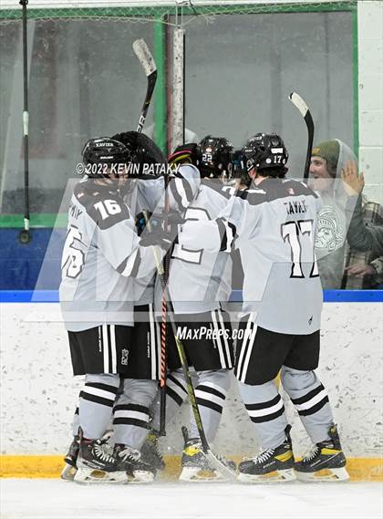 Thumbnail 1 in Northwest Catholic @ Xavier photogallery.