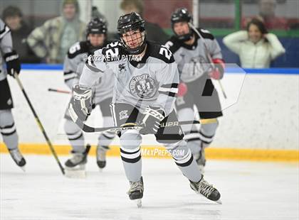Thumbnail 2 in Northwest Catholic @ Xavier photogallery.