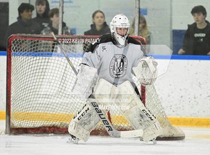 Thumbnail 2 in Northwest Catholic @ Xavier photogallery.