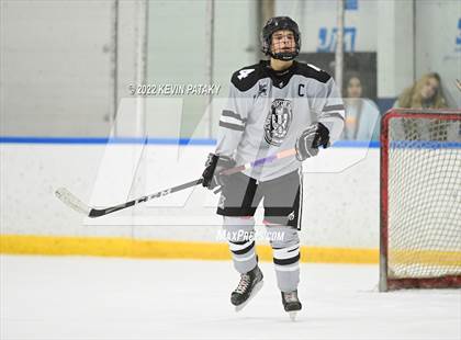 Thumbnail 3 in Northwest Catholic @ Xavier photogallery.