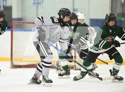 Thumbnail 2 in Northwest Catholic @ Xavier photogallery.