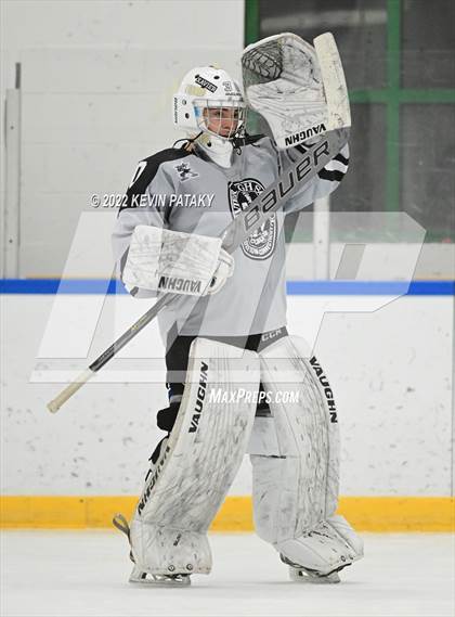 Thumbnail 3 in Northwest Catholic @ Xavier photogallery.