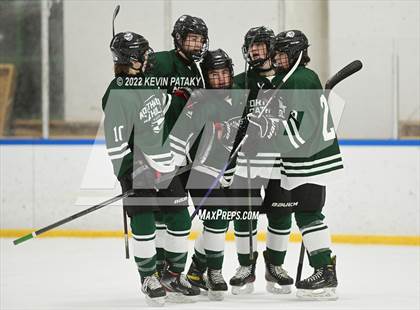 Thumbnail 2 in Northwest Catholic @ Xavier photogallery.