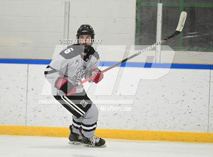 Thumbnail 2 in Northwest Catholic @ Xavier photogallery.