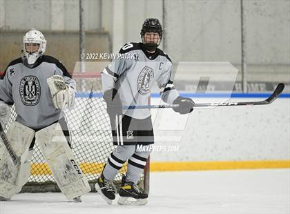 Thumbnail 2 in Northwest Catholic @ Xavier photogallery.