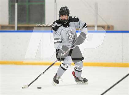 Thumbnail 2 in Northwest Catholic @ Xavier photogallery.
