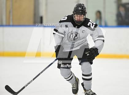 Thumbnail 3 in Northwest Catholic @ Xavier photogallery.