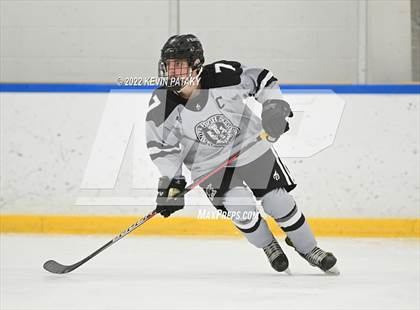 Thumbnail 2 in Northwest Catholic @ Xavier photogallery.
