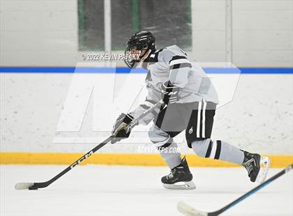 Thumbnail 3 in Northwest Catholic @ Xavier photogallery.