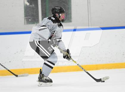 Thumbnail 2 in Northwest Catholic @ Xavier photogallery.