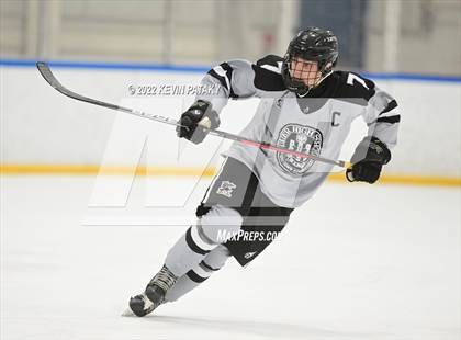 Thumbnail 3 in Northwest Catholic @ Xavier photogallery.