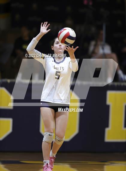 Thumbnail 2 in Midway @ Cape Fear photogallery.