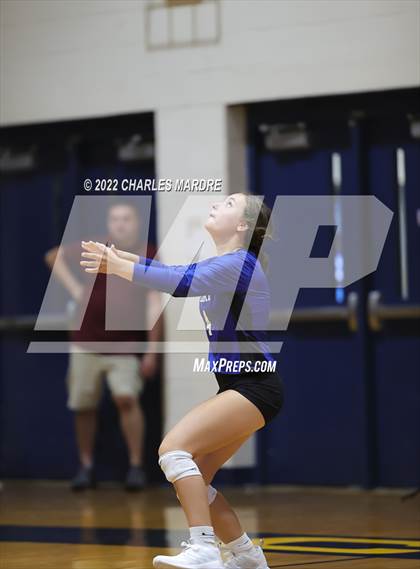 Thumbnail 2 in Midway @ Cape Fear photogallery.