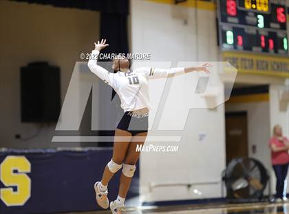 Thumbnail 3 in Midway @ Cape Fear photogallery.