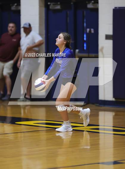 Thumbnail 3 in Midway @ Cape Fear photogallery.