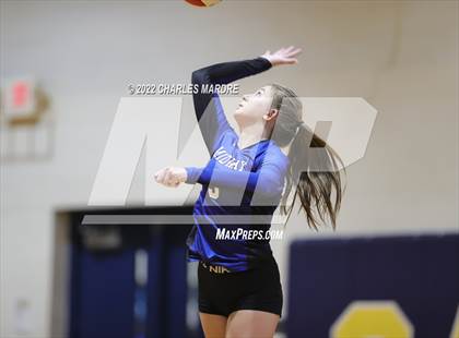Thumbnail 1 in Midway @ Cape Fear photogallery.