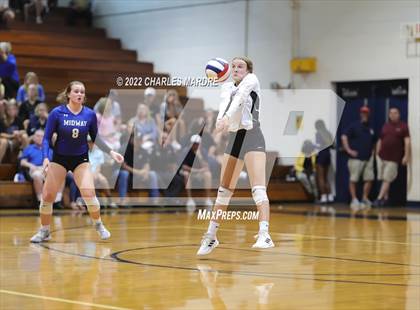 Thumbnail 1 in Midway @ Cape Fear photogallery.
