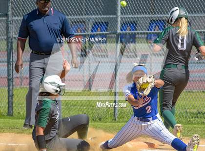 Thumbnail 3 in Waxahachie @ Duncanville (UIL 6A Bi-District Playoff) photogallery.