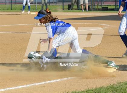 Thumbnail 2 in Waxahachie @ Duncanville (UIL 6A Bi-District Playoff) photogallery.