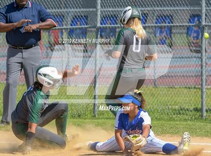 Thumbnail 2 in Waxahachie @ Duncanville (UIL 6A Bi-District Playoff) photogallery.