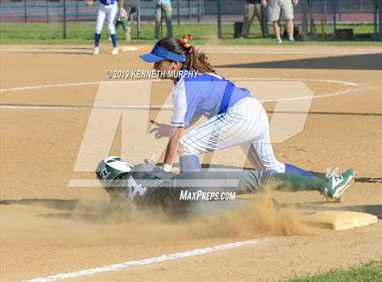 Thumbnail 1 in Waxahachie @ Duncanville (UIL 6A Bi-District Playoff) photogallery.