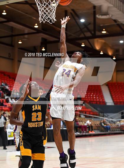 Thumbnail 3 in Columbus vs Houston Math Science & Tech (King Cotton Classic) photogallery.