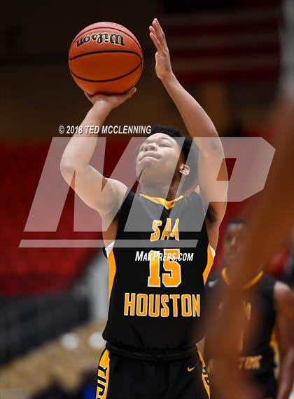 Thumbnail 2 in Columbus vs Houston Math Science & Tech (King Cotton Classic) photogallery.