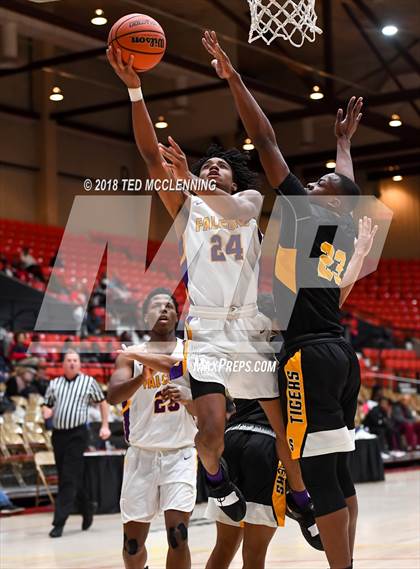 Thumbnail 2 in Columbus vs Houston Math Science & Tech (King Cotton Classic) photogallery.
