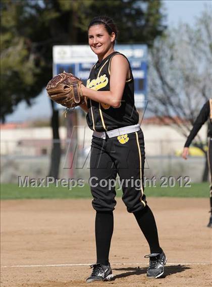 Thumbnail 1 in Antelope Valley vs. Boron (Desert Classic) photogallery.