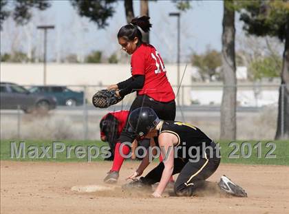 Thumbnail 3 in Antelope Valley vs. Boron (Desert Classic) photogallery.