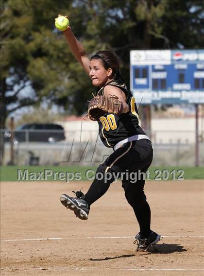 Thumbnail 3 in Antelope Valley vs. Boron (Desert Classic) photogallery.