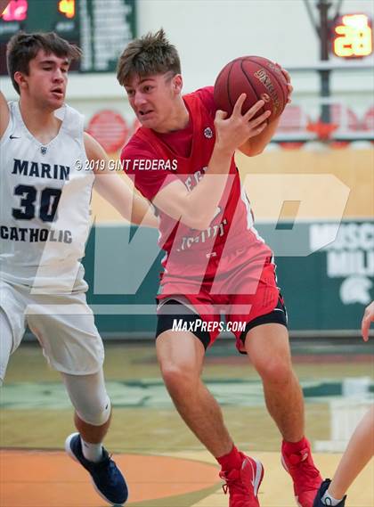 Thumbnail 3 in Regis Jesuit vs. Marin Catholic (DLS Vontoure Classic) photogallery.