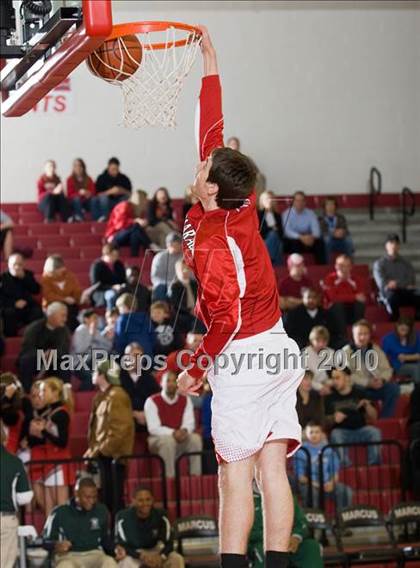 Thumbnail 1 in De Soto @ Marcus photogallery.