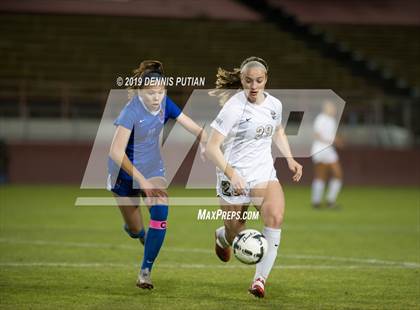 Thumbnail 3 in St. Ignatius vs. Archbishop Mitty (CIF CCS Open Division Final) photogallery.