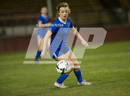 Thumbnail 3 in St. Ignatius vs. Archbishop Mitty (CIF CCS Open Division Final) photogallery.