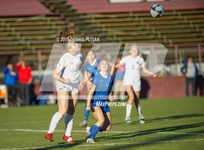 Thumbnail 1 in St. Ignatius vs. Archbishop Mitty (CIF CCS Open Division Final) photogallery.
