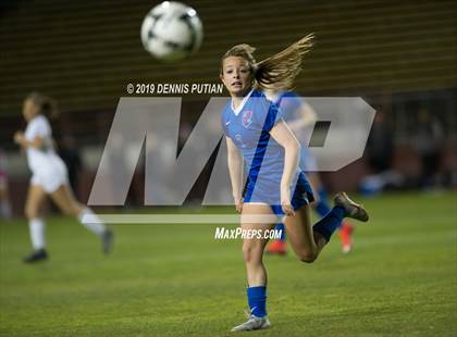 Thumbnail 3 in St. Ignatius vs. Archbishop Mitty (CIF CCS Open Division Final) photogallery.