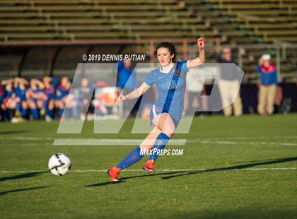 Thumbnail 3 in St. Ignatius vs. Archbishop Mitty (CIF CCS Open Division Final) photogallery.