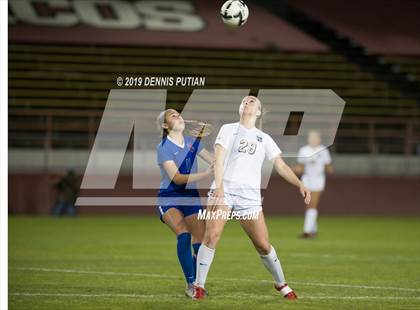 Thumbnail 2 in St. Ignatius vs. Archbishop Mitty (CIF CCS Open Division Final) photogallery.
