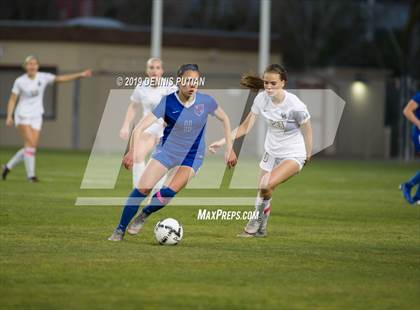 Thumbnail 3 in St. Ignatius vs. Archbishop Mitty (CIF CCS Open Division Final) photogallery.