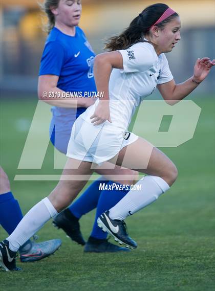 Thumbnail 2 in St. Ignatius vs. Archbishop Mitty (CIF CCS Open Division Final) photogallery.