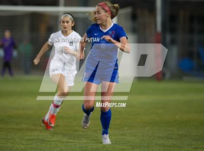 Thumbnail 3 in St. Ignatius vs. Archbishop Mitty (CIF CCS Open Division Final) photogallery.