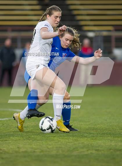 Thumbnail 1 in St. Ignatius vs. Archbishop Mitty (CIF CCS Open Division Final) photogallery.
