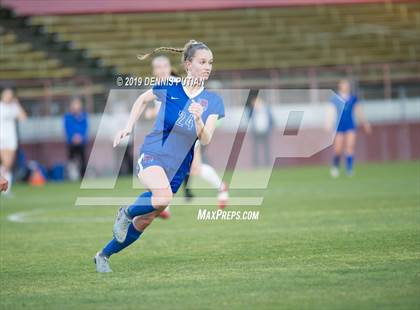Thumbnail 3 in St. Ignatius vs. Archbishop Mitty (CIF CCS Open Division Final) photogallery.
