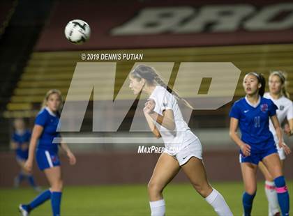 Thumbnail 3 in St. Ignatius vs. Archbishop Mitty (CIF CCS Open Division Final) photogallery.