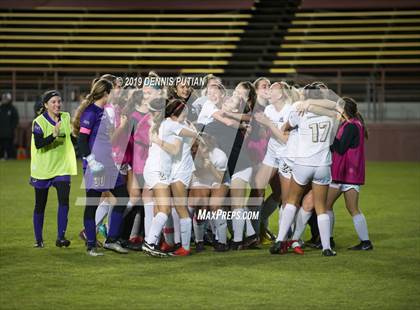 Thumbnail 2 in St. Ignatius vs. Archbishop Mitty (CIF CCS Open Division Final) photogallery.