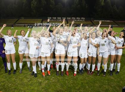 Thumbnail 2 in St. Ignatius vs. Archbishop Mitty (CIF CCS Open Division Final) photogallery.
