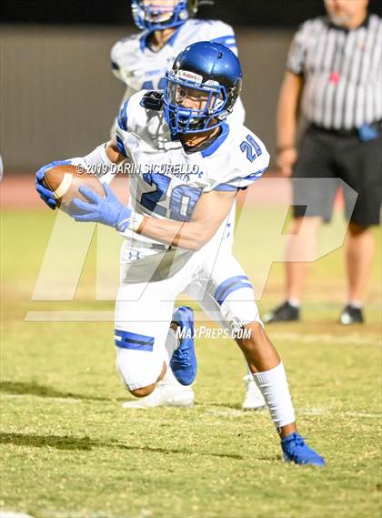 Thumbnail 3 in Perry vs Chandler photogallery.