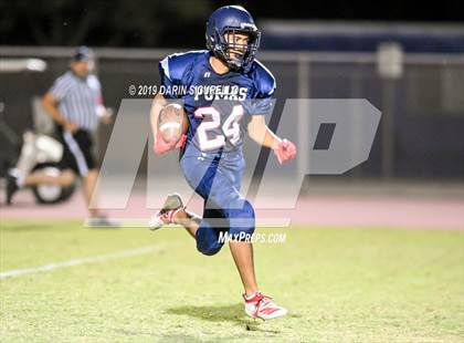 Thumbnail 3 in Perry vs Chandler photogallery.