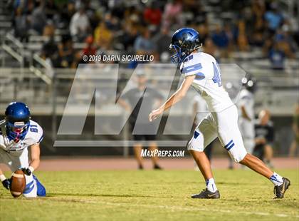 Thumbnail 2 in Perry vs Chandler photogallery.